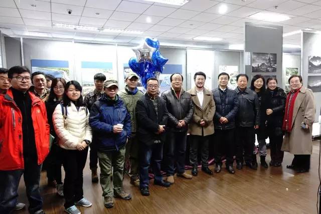 640FG14QHJU.jpg