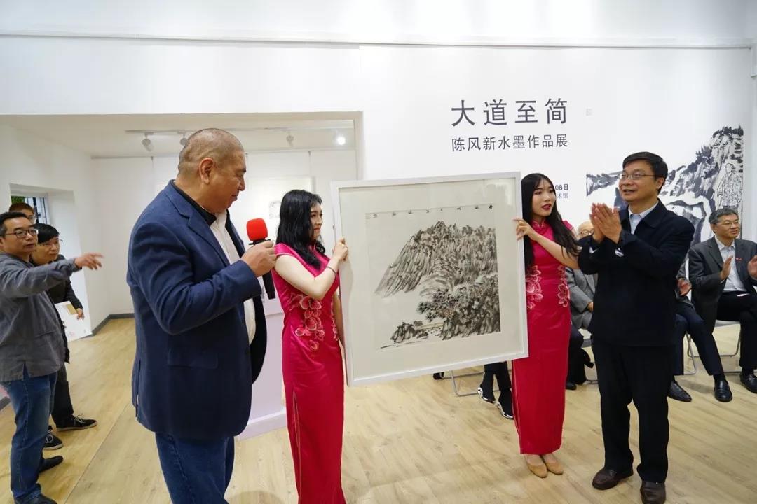 微信图片_20181028212227.jpg