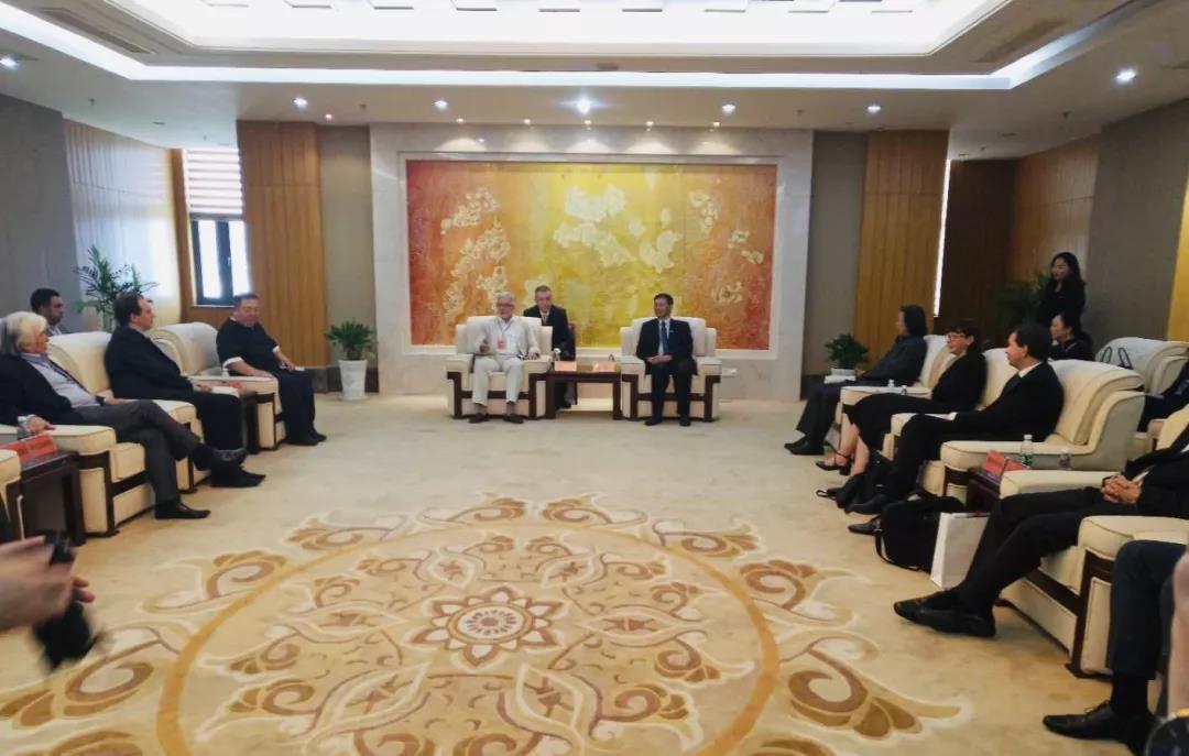 微信图片_20190523230408 - 副本.jpg