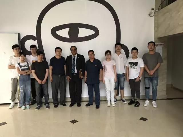 微信图片_20180619225210.jpg